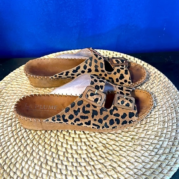 Women’s Italian Made La Plume Leather Sand Leopard Women’s Slip On Sandals Sz 8 - Picture 4 of 5